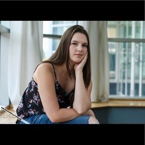 Meet your Posher, Avey